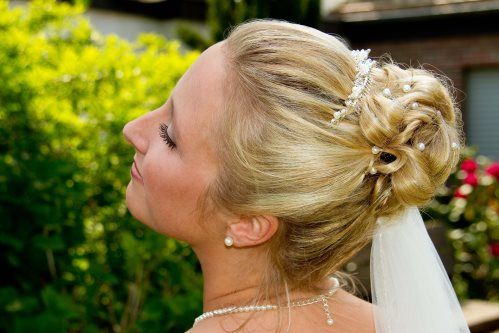 Brautfrisur mit Curlies - Haarspiralen