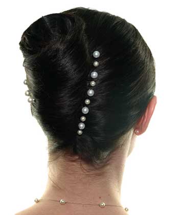 Hochzeitsfrisur mit Perlen Haarnadeln
