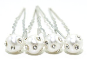 Bild von Haarnadeln mit Perlen weiß